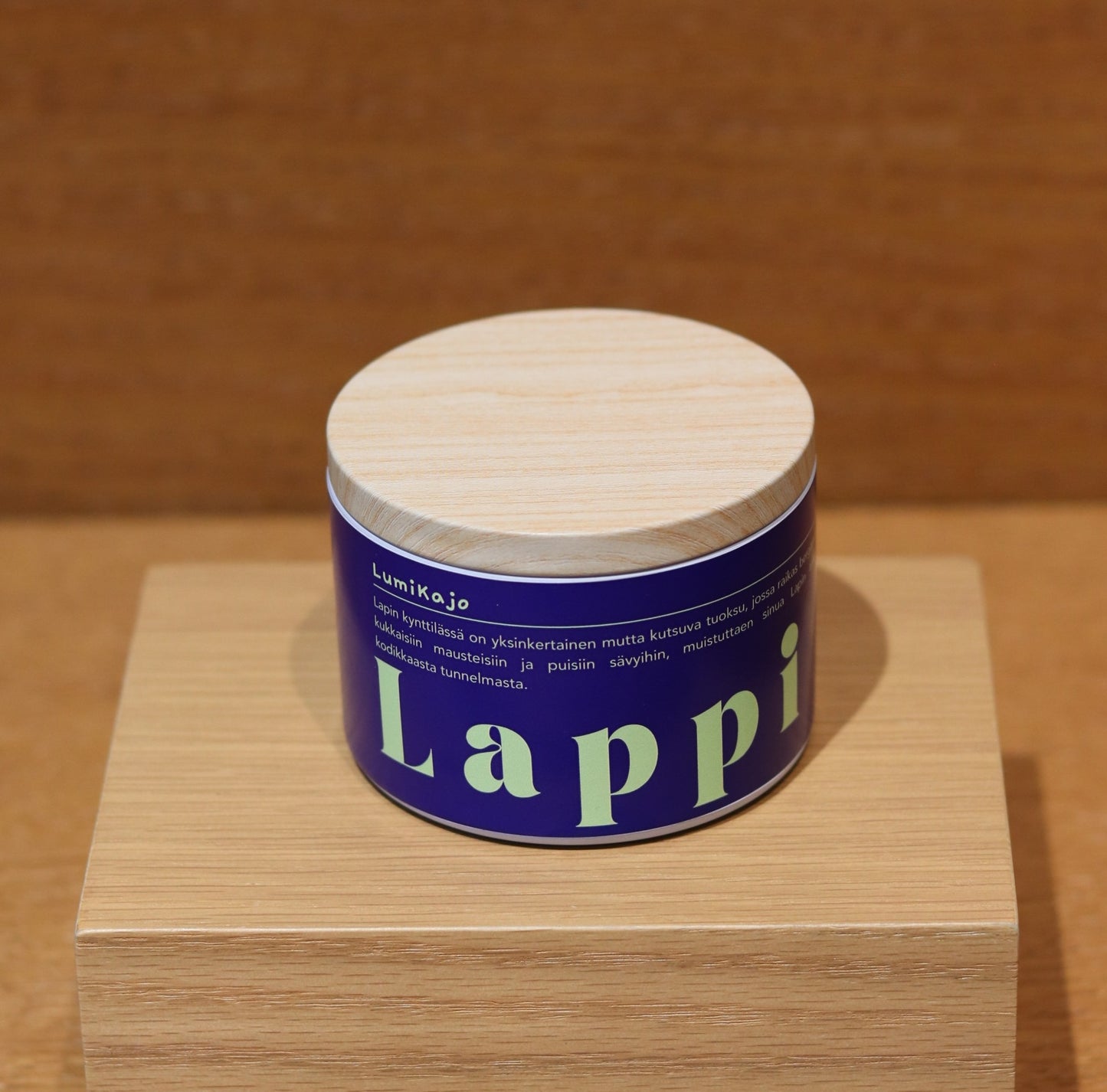 Lappi Scented Candle - Fireside Warm Wood Scent