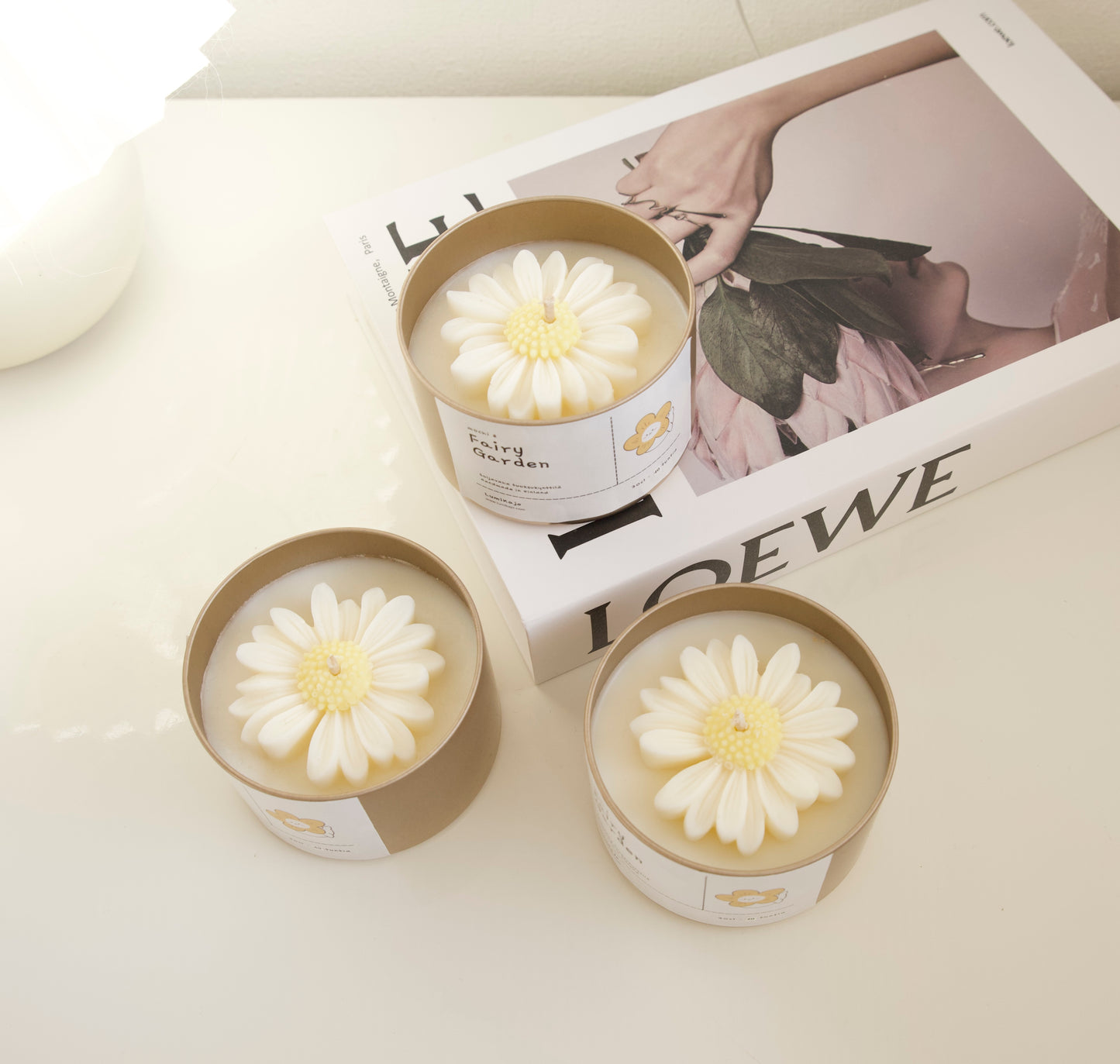 Daisy Candle - White Yellow